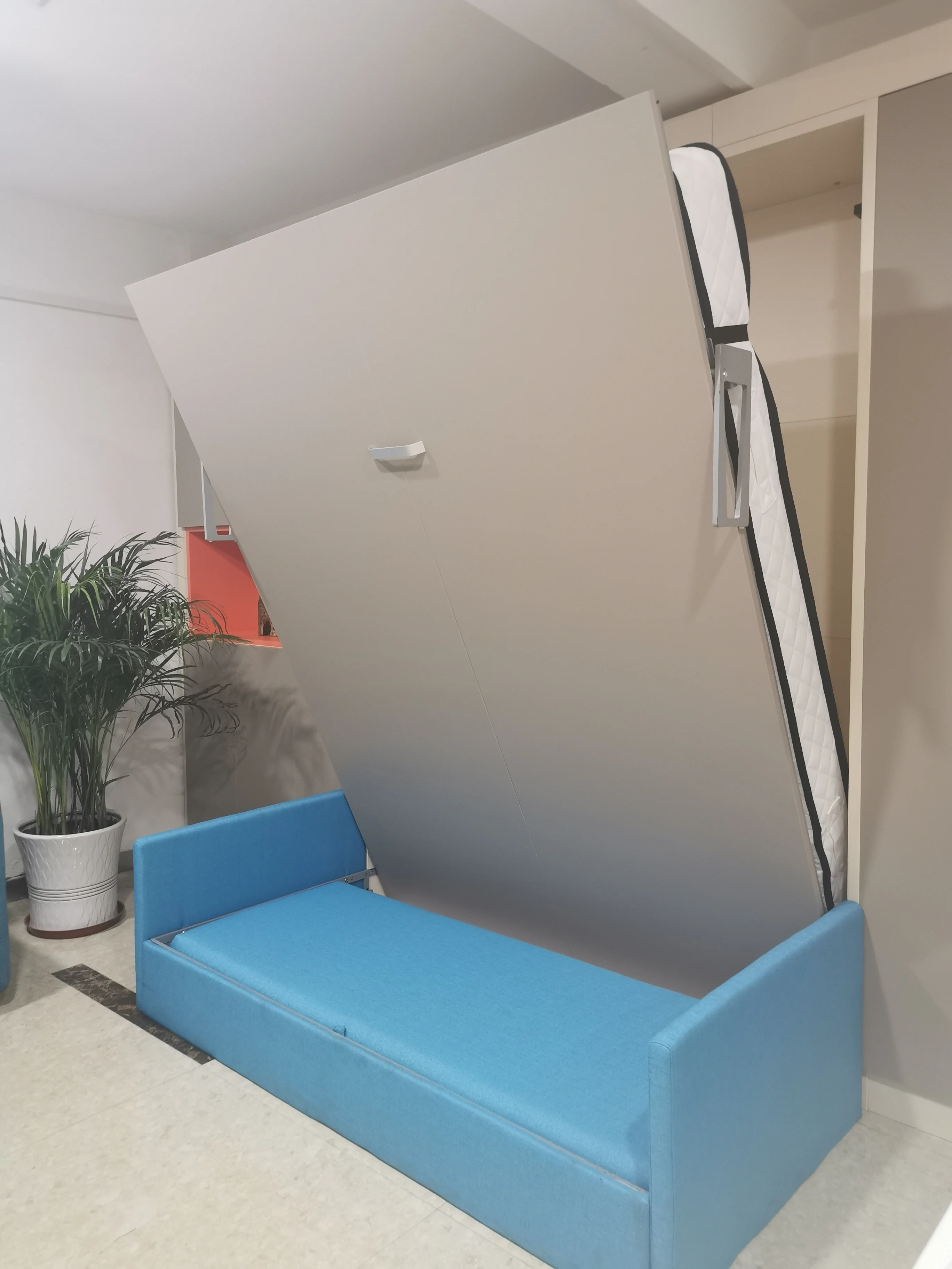 Murphy folding beds to the wall set with sofa