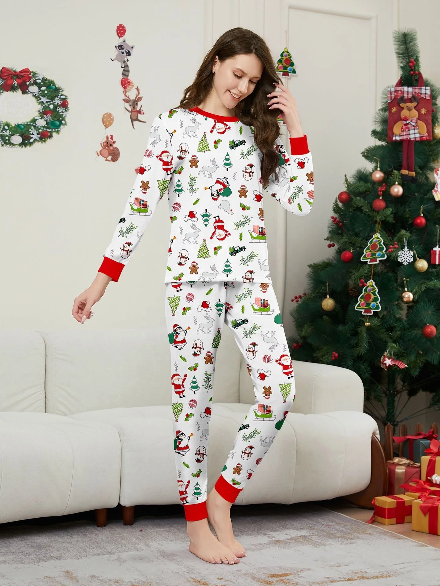 New Arrival Cartoon Print Parent and Kids Christmas Clothing Matching Family Holiday Pajamas for Christmas