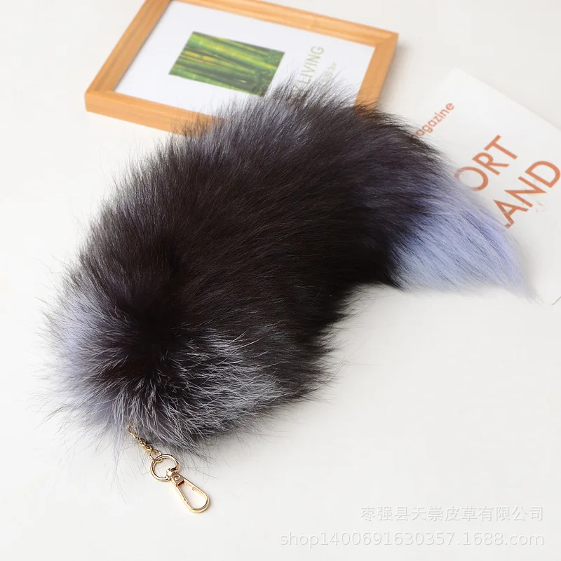 High Quality Oversized Fox Tail Key Chain Ladies Bag Pendant Car Furry Keychain