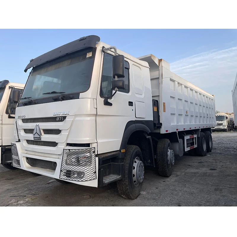 Cheap Price Heavy-duty HOWO 8*4 White Color Dump Truck With Front Top Lifting