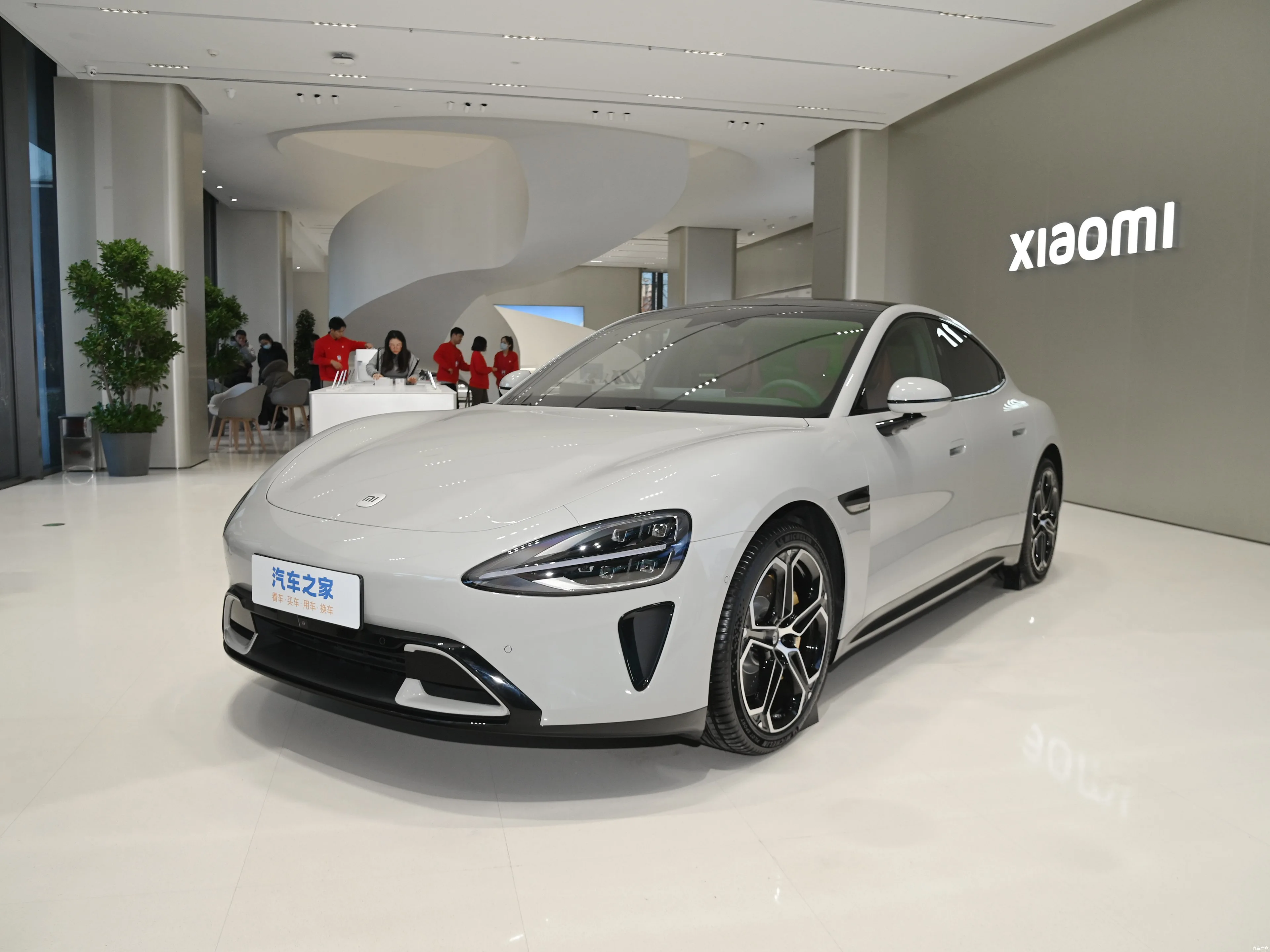 2024Xiaomi SU7 Smart Driver ediation Ультра-дальний радиус действия чистый электрический автомобиль AWD высокоскоростной 265 км 700 Новый энергетический