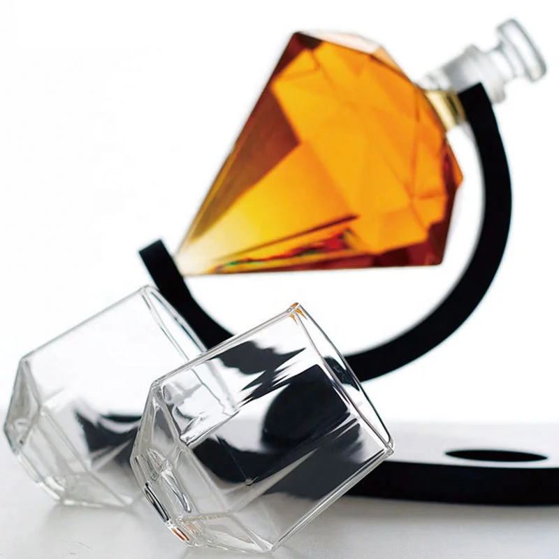 Diamonds Shaped  Empty Glass Wine Bottle Decanter