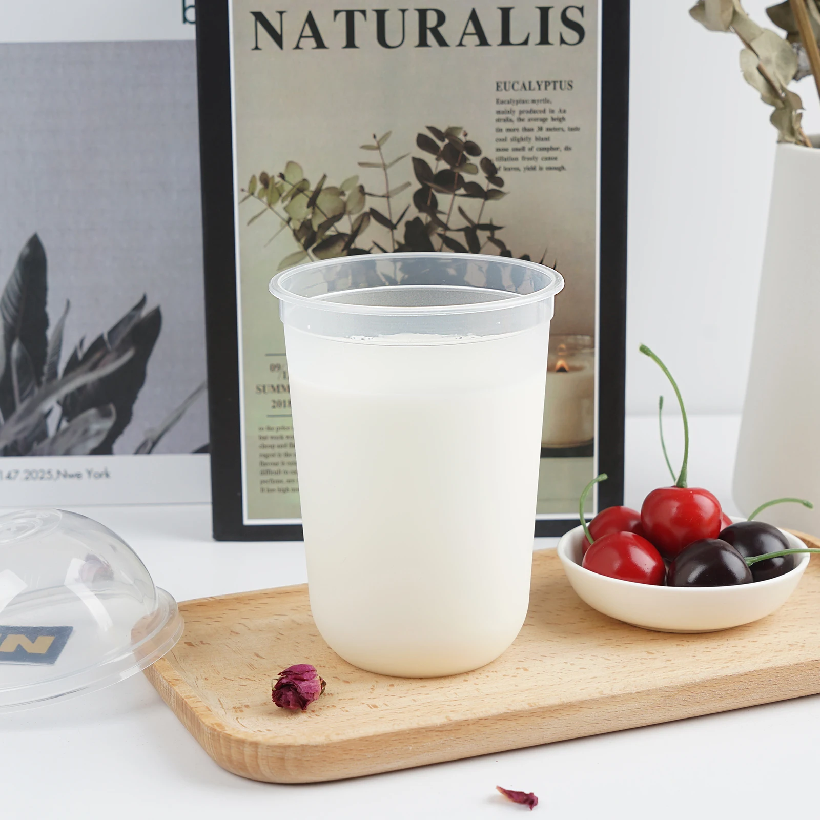 Wholesale 650ml PP plastic U-Shaped Cup for Ice Coffee Beer Wine Milk Tea Boba Reusable Drink & Food with Lid