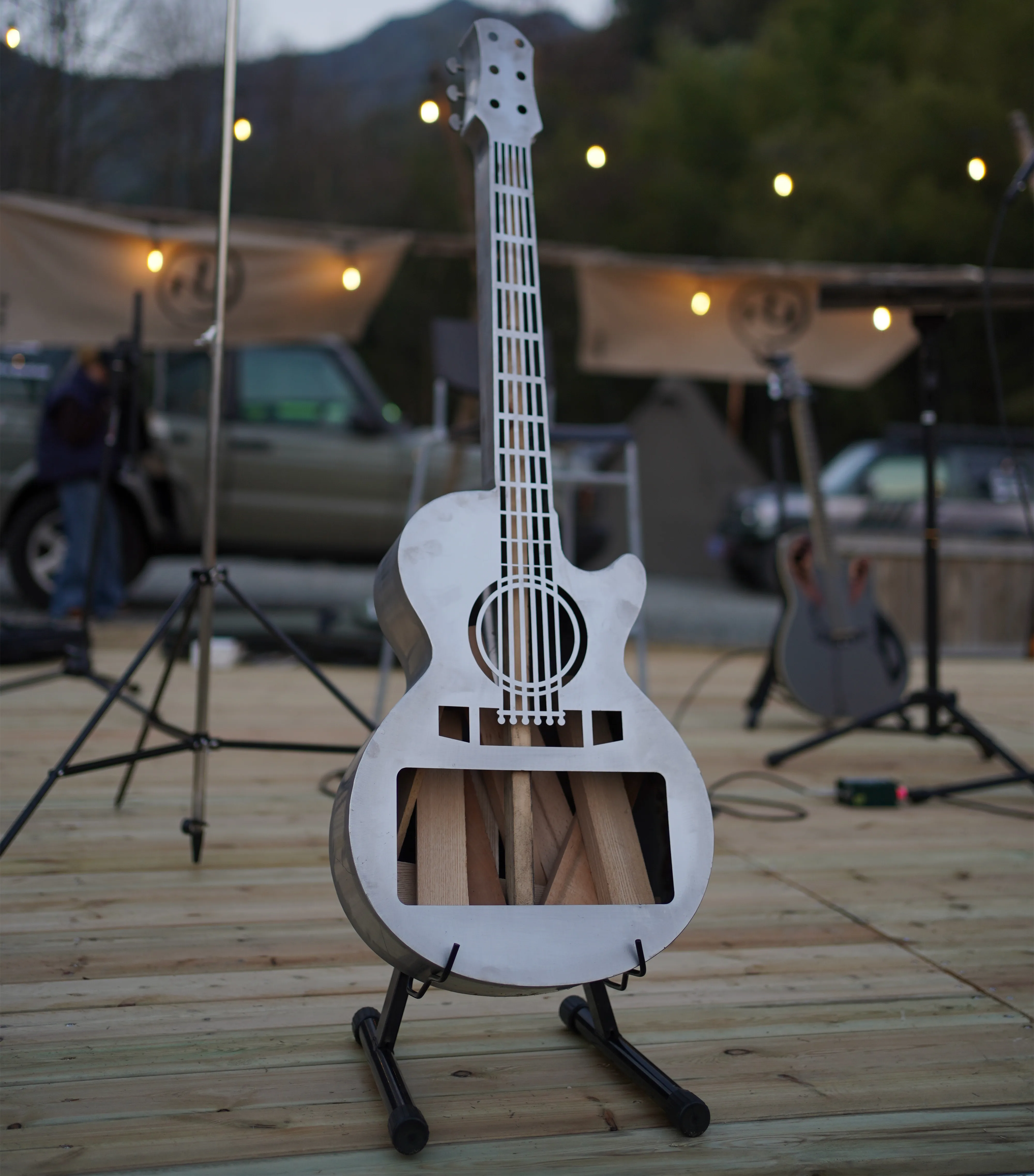 Popular Fire Pit Guitar shape for outdoor camp, aluminum alloy material