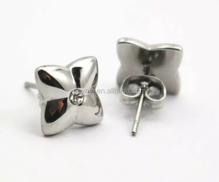 Женские серьги с кристаллами