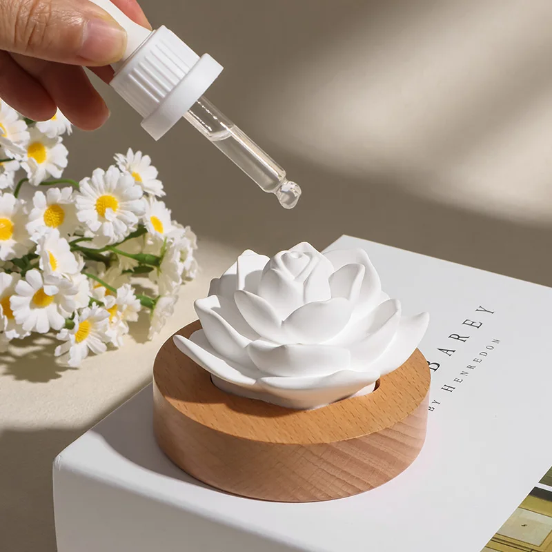 Wholesale Wood Based Ceramic Flower Essential Oil Fragrance Diffuser Home Office Decorative Plaster Air Freshener
