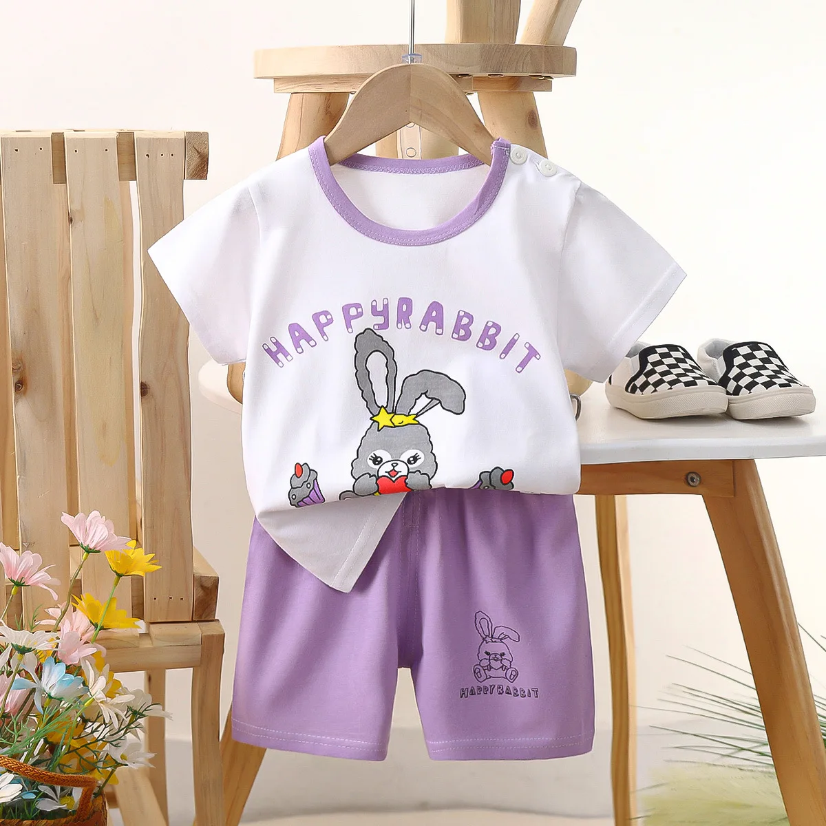 Cotton casual short sleeved cool suit, suitable for boys and girls, young children, age, lightweight T-shirt, baby clothes