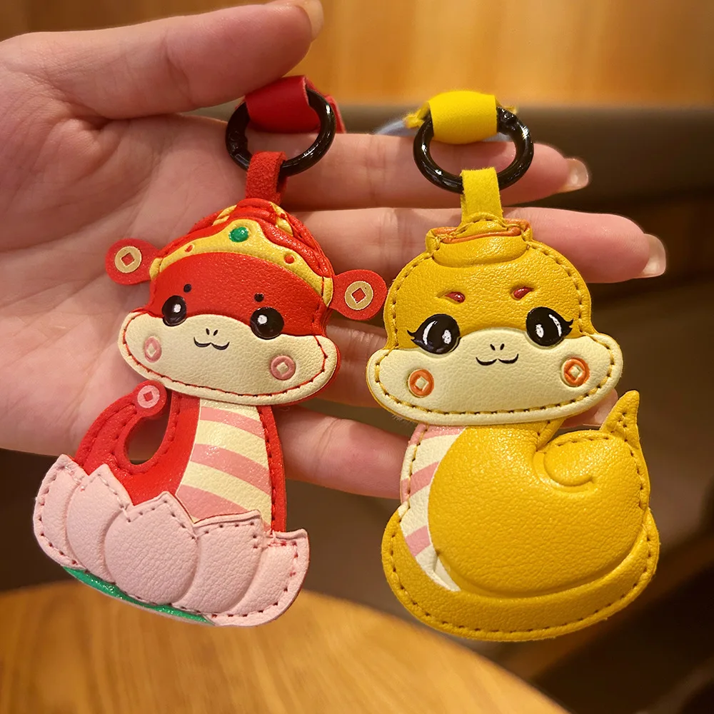 Cute Cartoon 2025 Chinese New Year Snake Year Keychain Handmade Leather Zodiac Snake Bag Charm Keyring Lunar New Year Gifts