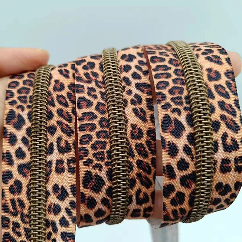 Hot Sale Nylon Zipper Manufacture Fancy #5 Open End Metal Zip Colorful Plastic Zipper Tape For Bags