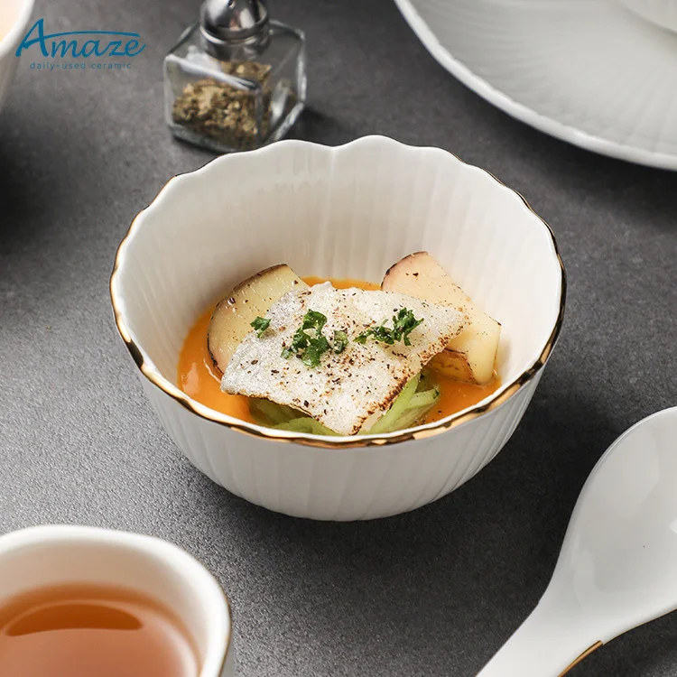 Hotel Restaurant Used Custom logo Luxury Plate Set Dinnerware Ceramic Dinner Dessert Serving Plate with Gold Rim