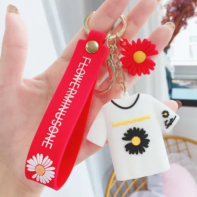 2020 Hot Korean Custom Daisy Flower t shirt PVC Rubber Pendant Keychain
