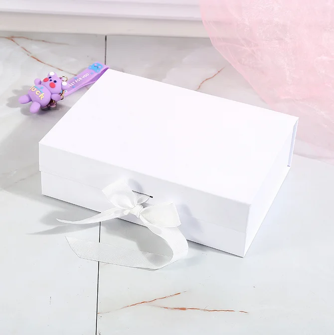 2024 White color cardboard magnets folding boxes collapsible folding boxes garment boxes