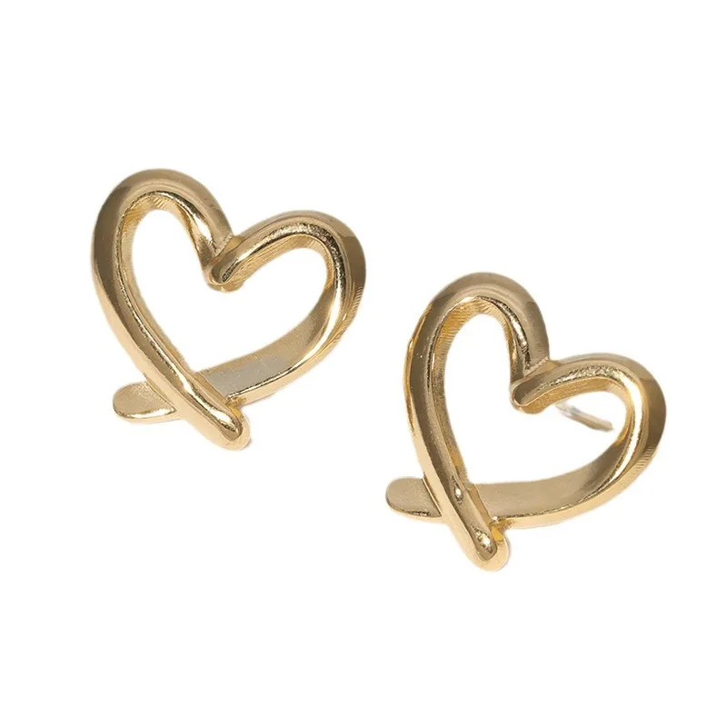 Love Shaped Stainless Steel Earrings Simple Sweet Fashionable Titanium Steel Jewelry Parties Cool Style Japan South Korea Do Not