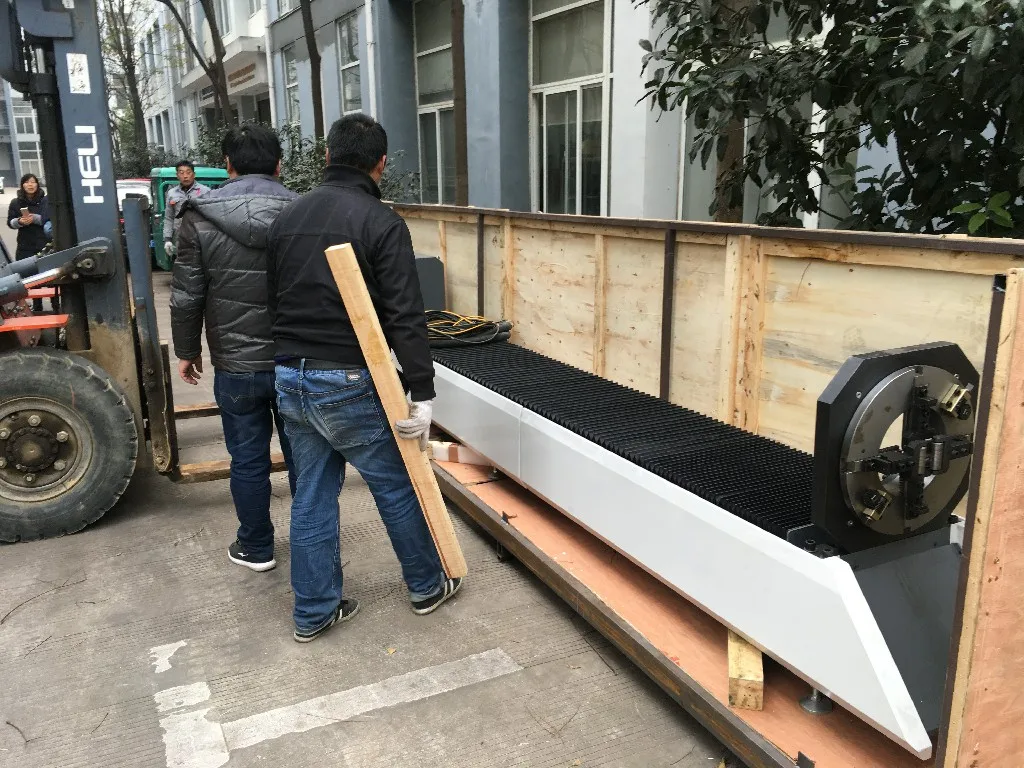 700W,1000w,1500w,2000w, 3kw,4kw волоконный лазерный станок для резки с IPG, Raycus питания (YLF-004)