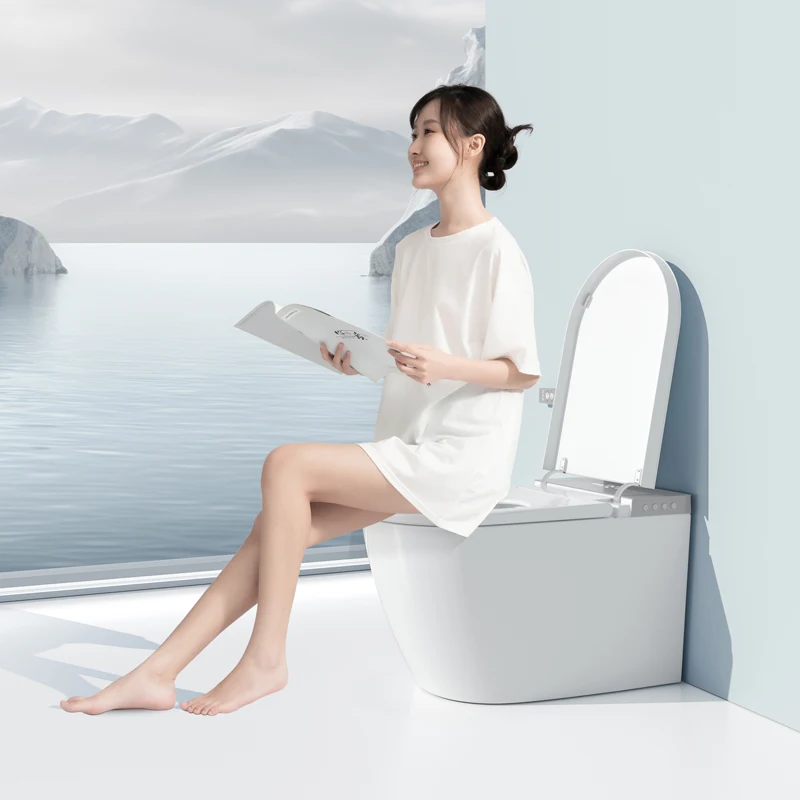 New Design Remote Control UV Self Cleaning Smart Elegant One Piece Toilet  Toilet Italian Design Toilets