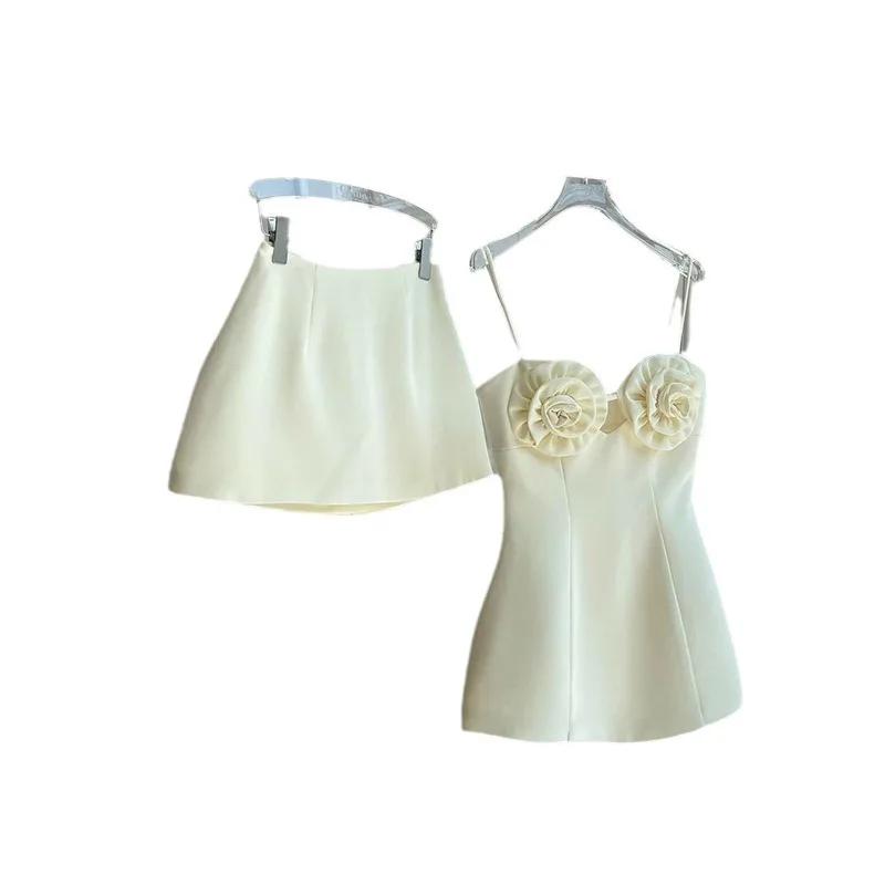2024 Summer Fashion Design Sense Of Quality White Three Dimensional Flower Sling Top And Mini Skirt 2 Piece Set