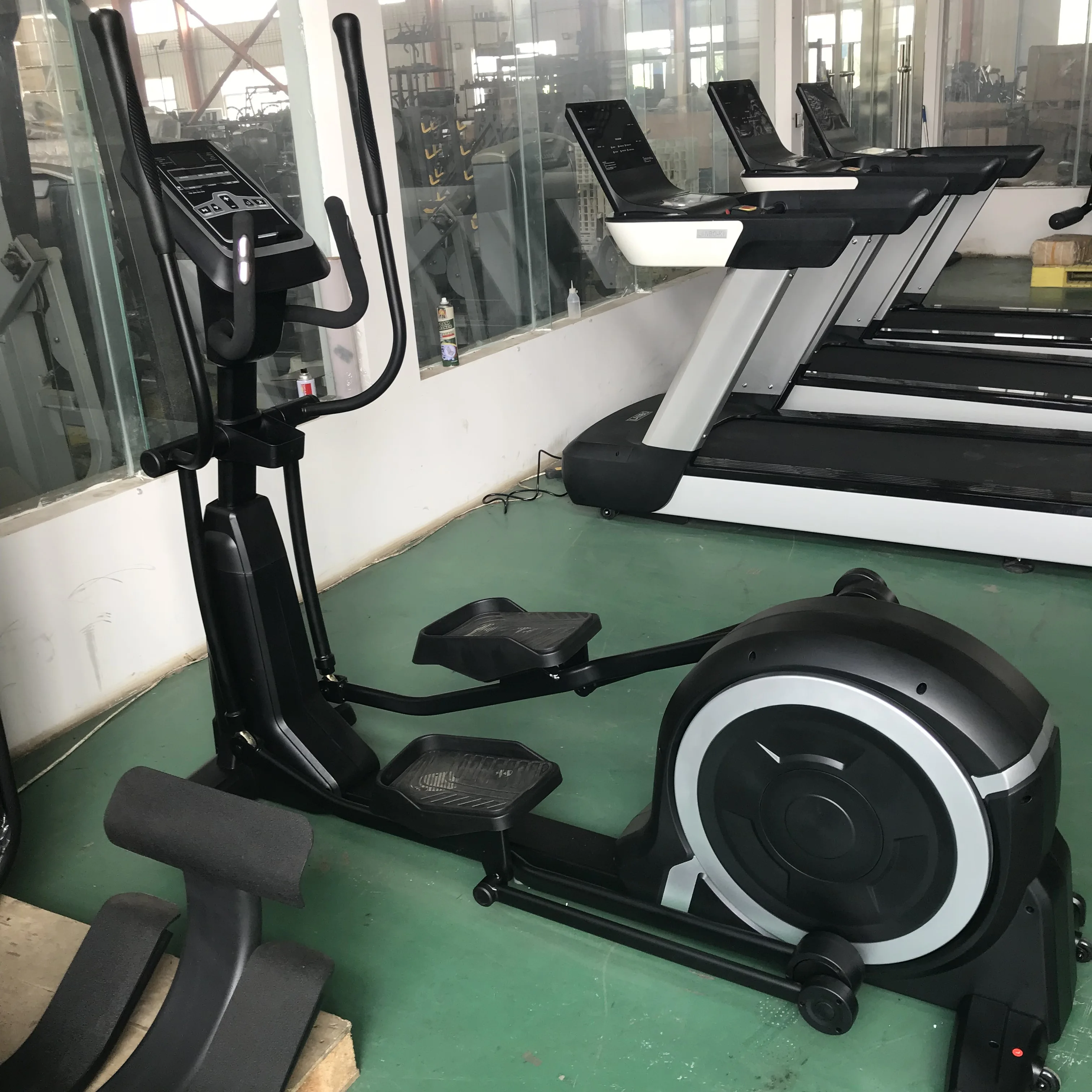 Commercial Gym Treadmills Elliptical Machine Stepper Aerobic Fitness Equipment