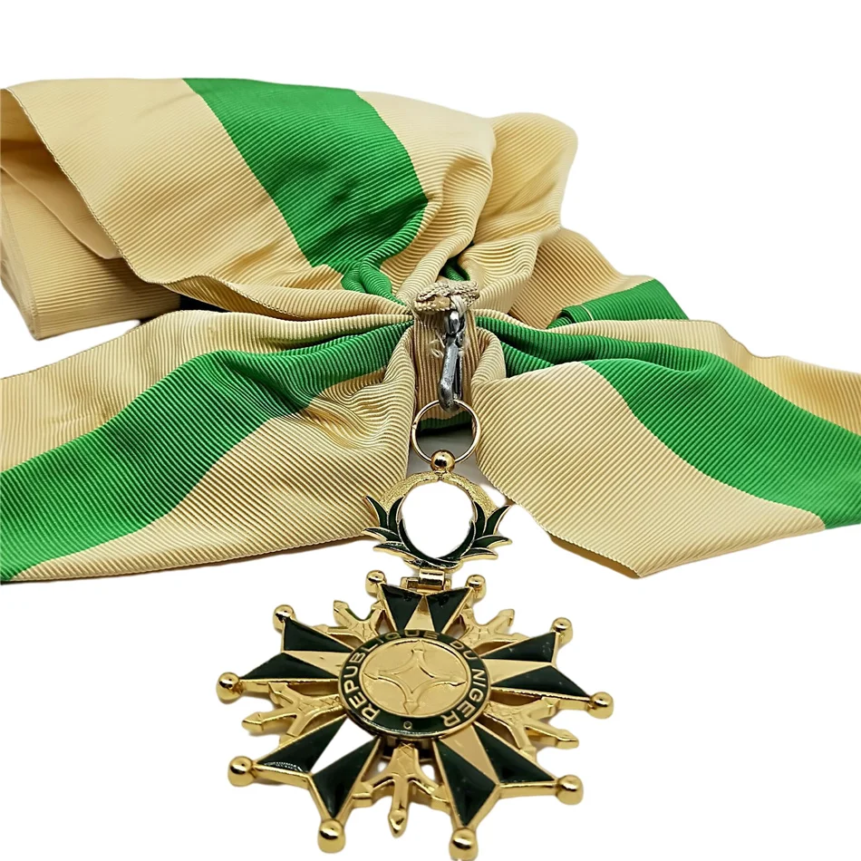 Xieyuan Custom metal Iron Stainless Steel honor security medal excellent chairman medallion lapel pin badge