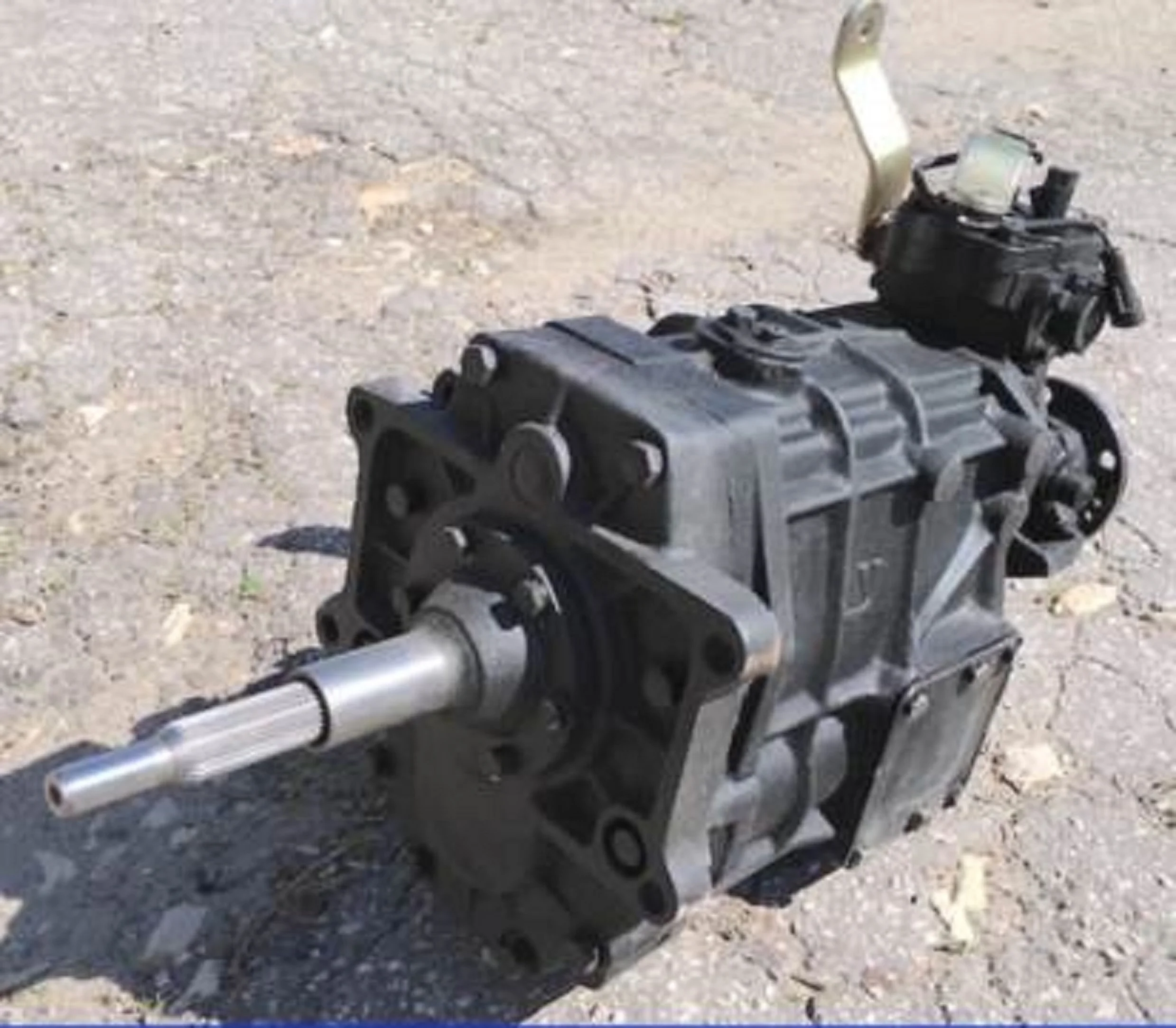 High Quality Factory Price YUEJIN NJ1020 Truck Spare Parts Gearbox 17H30--N600171711--130405111