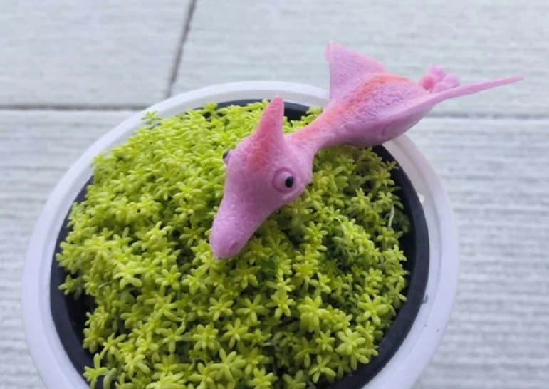 Wholesale fidget toy sticky hand squeeze decompression toy TPR dinosaur finger slingshot