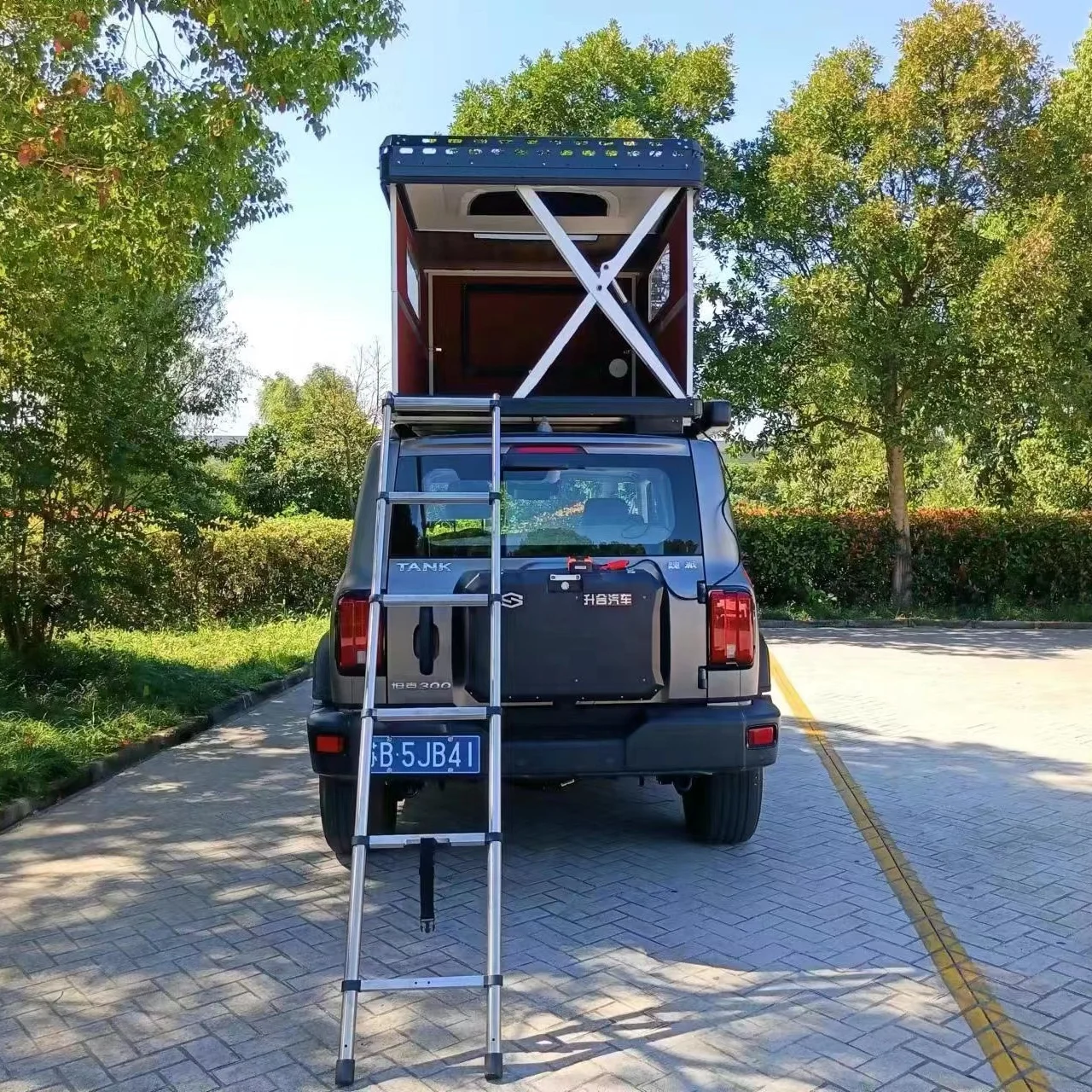 Roof top boxes for cars