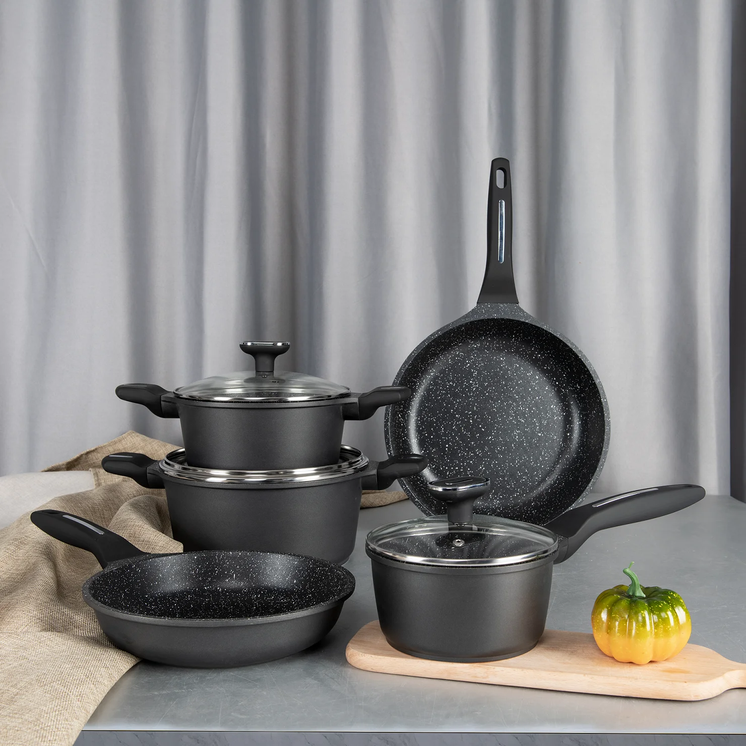 BESCO OEM Escalation Series 8pcs Home & Kitchen Nonstick German Cookware Sets With S/S Glass Lid & Induction Bottom Black Color