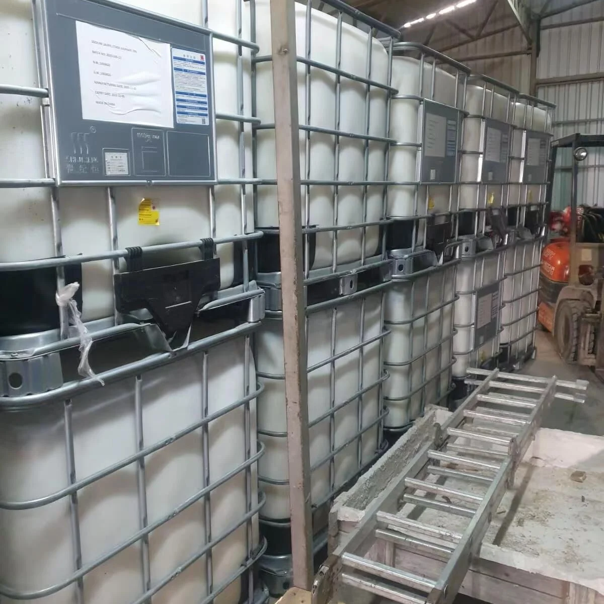 Белый цвет Акция жидкий острый натрий лауриловый эфир сульфат Sles 70%