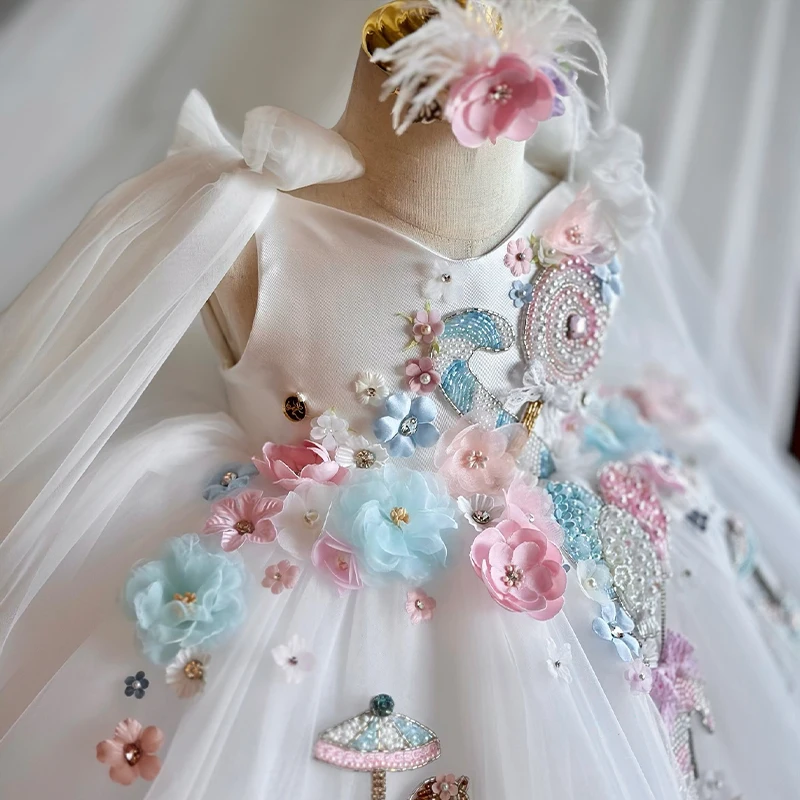 Wholesale Kids Clothing Stunning V-Back Luxury Pageant Tulle Ball Gown Sleeveless 3D Flowers Appliques Flower Girl Wedding Dress