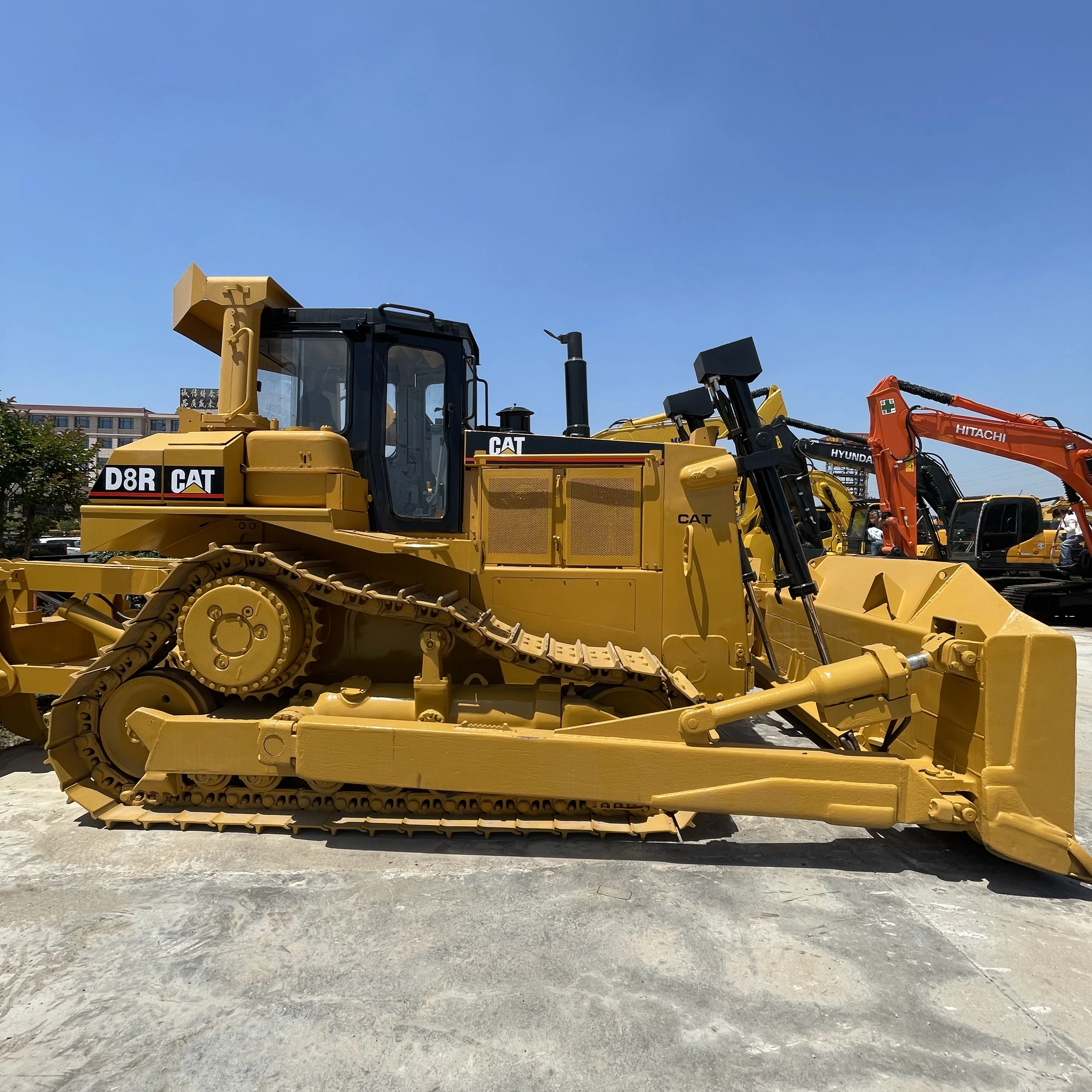 Low Price used CAT D8R bulldozer second hand earth-moving CAT D8R pushdozer with low price and cheap for sale