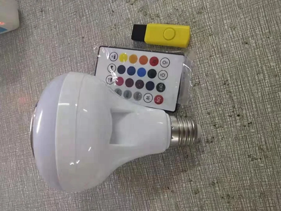 Светодиодная музыкальная лампа RGB + для динамика с дистанционным управлением 12 Вт светодиодная USB Беспроводная