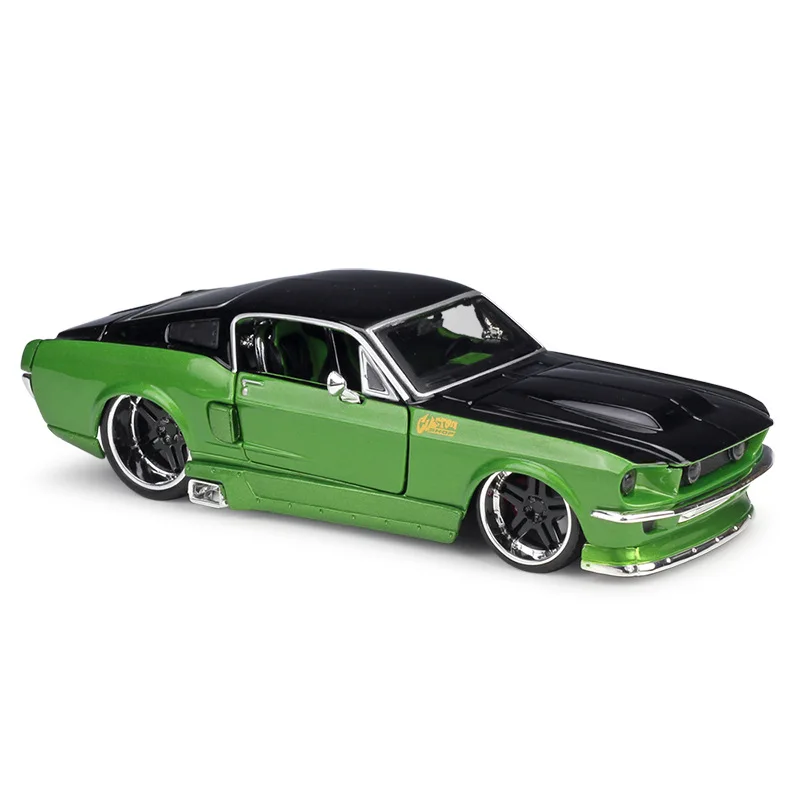Hot Selling 1:24 Simulation Alloy Car Models Die Cast Toy Car Models