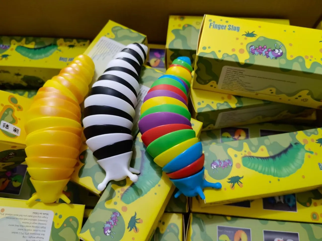 TikTok Pop Decompression Toys Slug Fidget Articulated Fun Snail Friendly Sensory Toy Fidget Slug Safe material slug toy