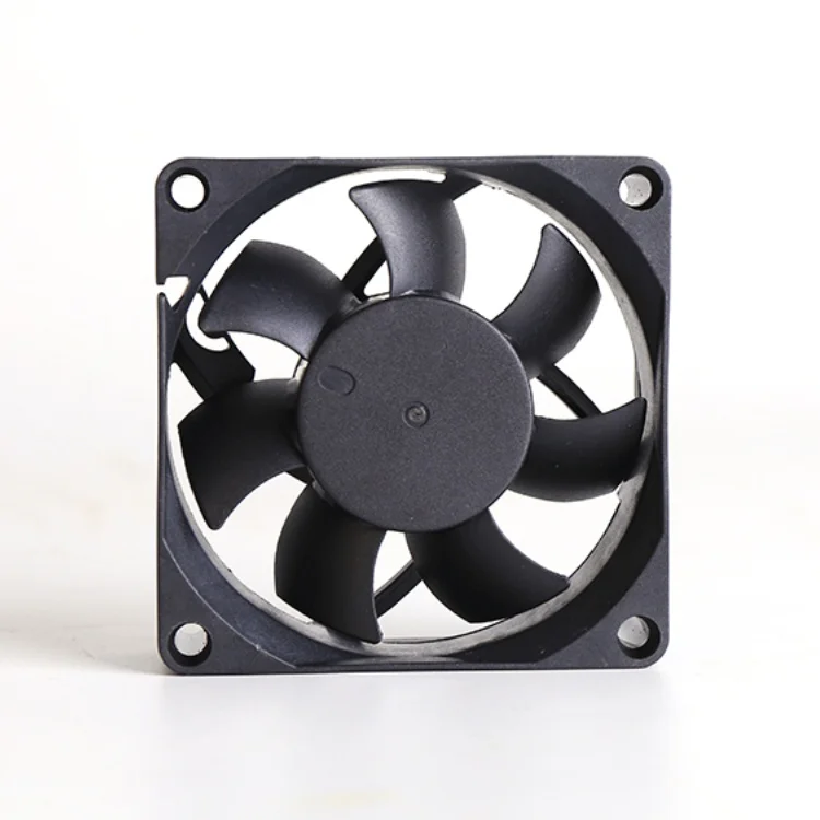 7025 High Speed Low Noise Small 12v Dc Cooling Fan 70x70x25mm
