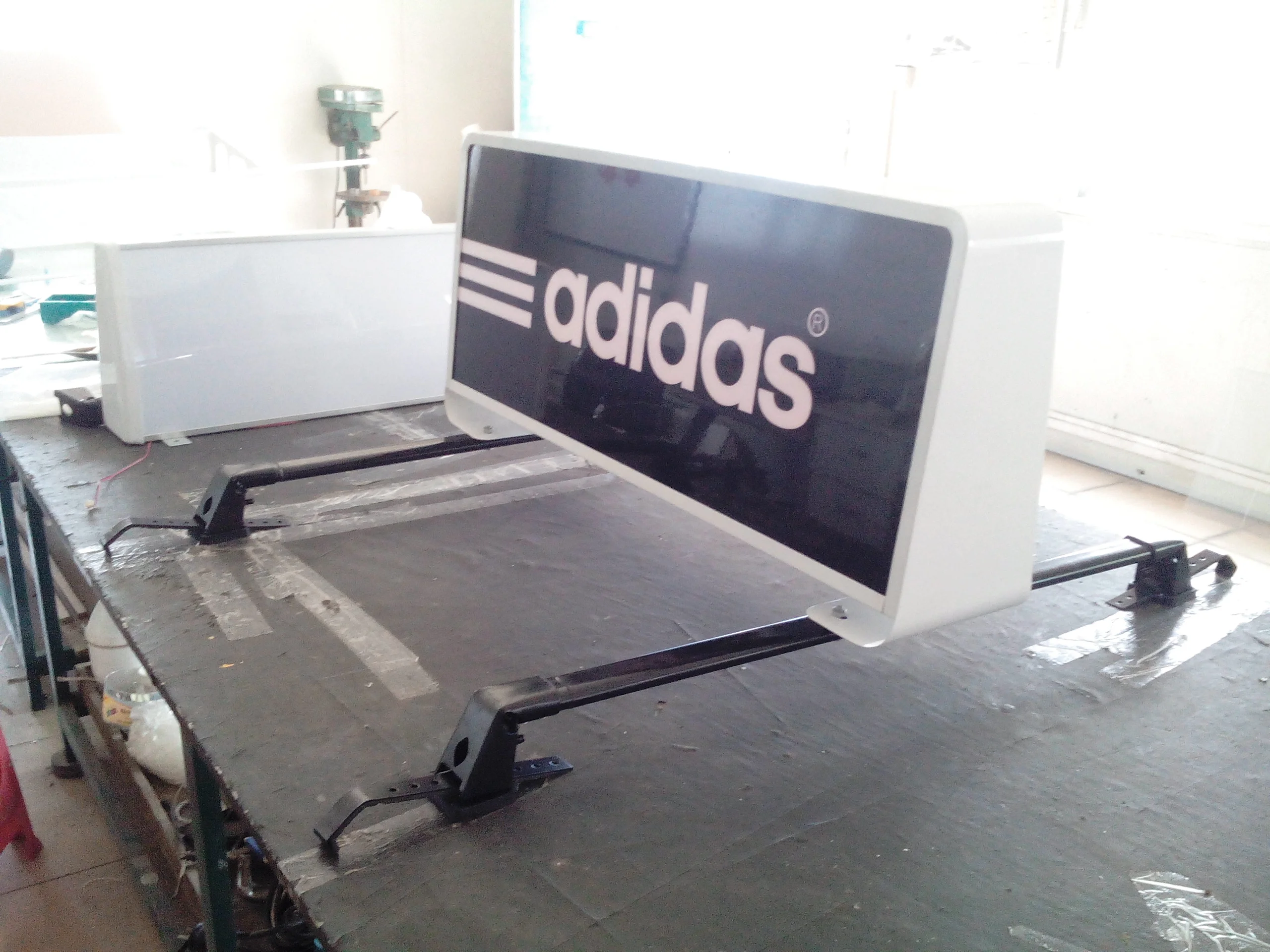 
Metal frame taxi top light box 