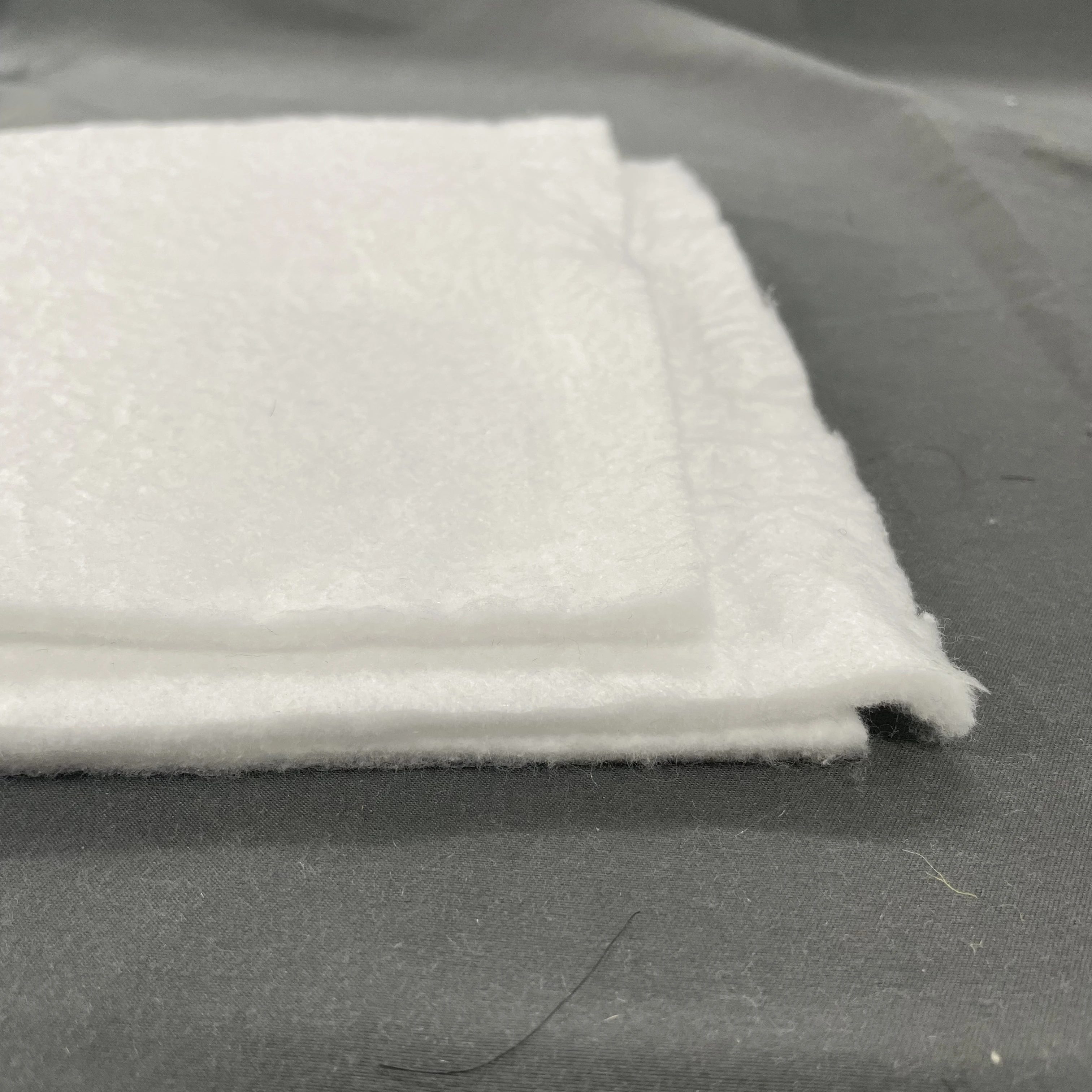 Water washed bleached cotton used for lining clothing and home textiles