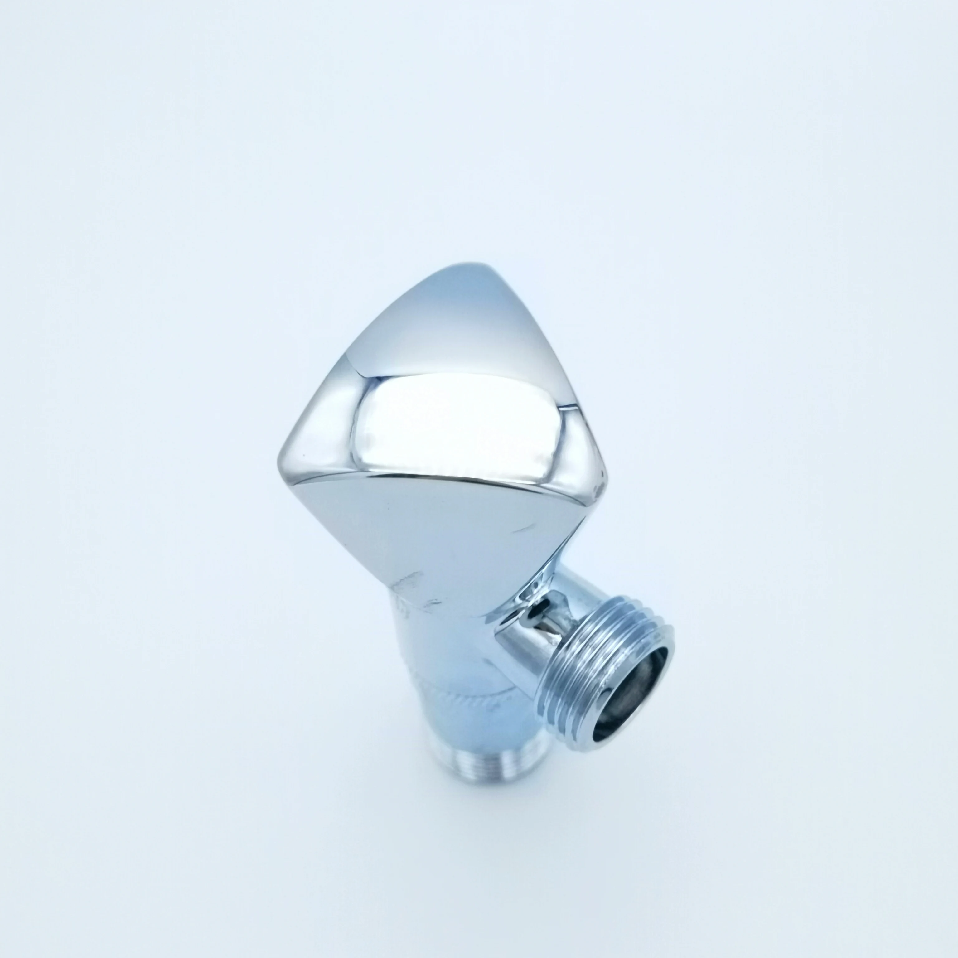 CHENGNING water save slow open 90 degree Triangular handwheel brass angle valve popular in middle esat