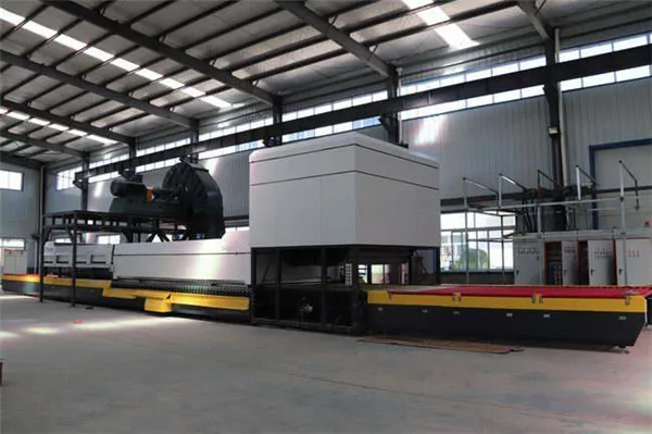 Flat glass tempering furnace