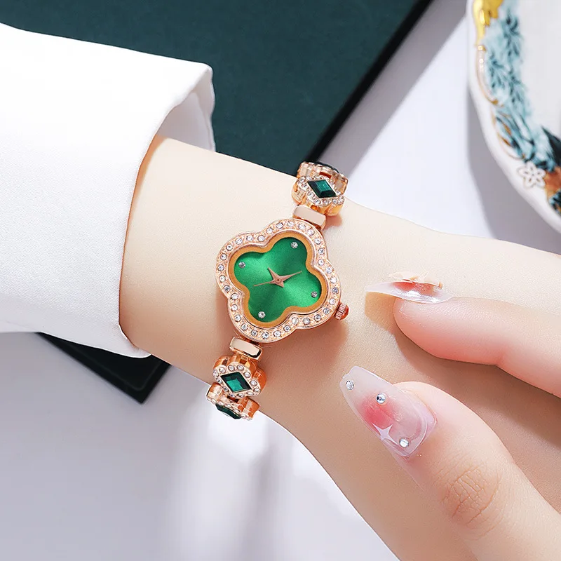 Fashion Reloj Wristwatch Alloy Four-leaf Diamond Bracelet Watch For Women