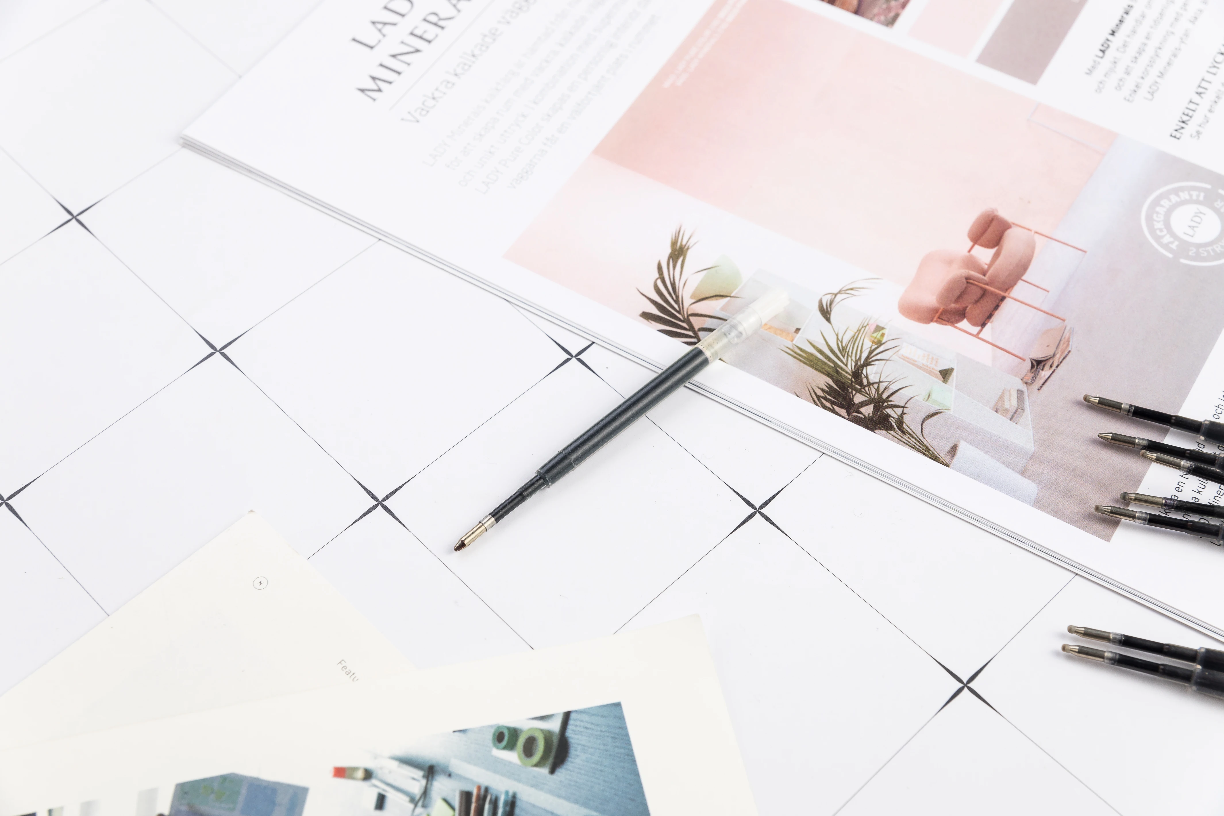 Cheap Custom Logo Printed Plastic Gel Pen Refill For Office Supplies