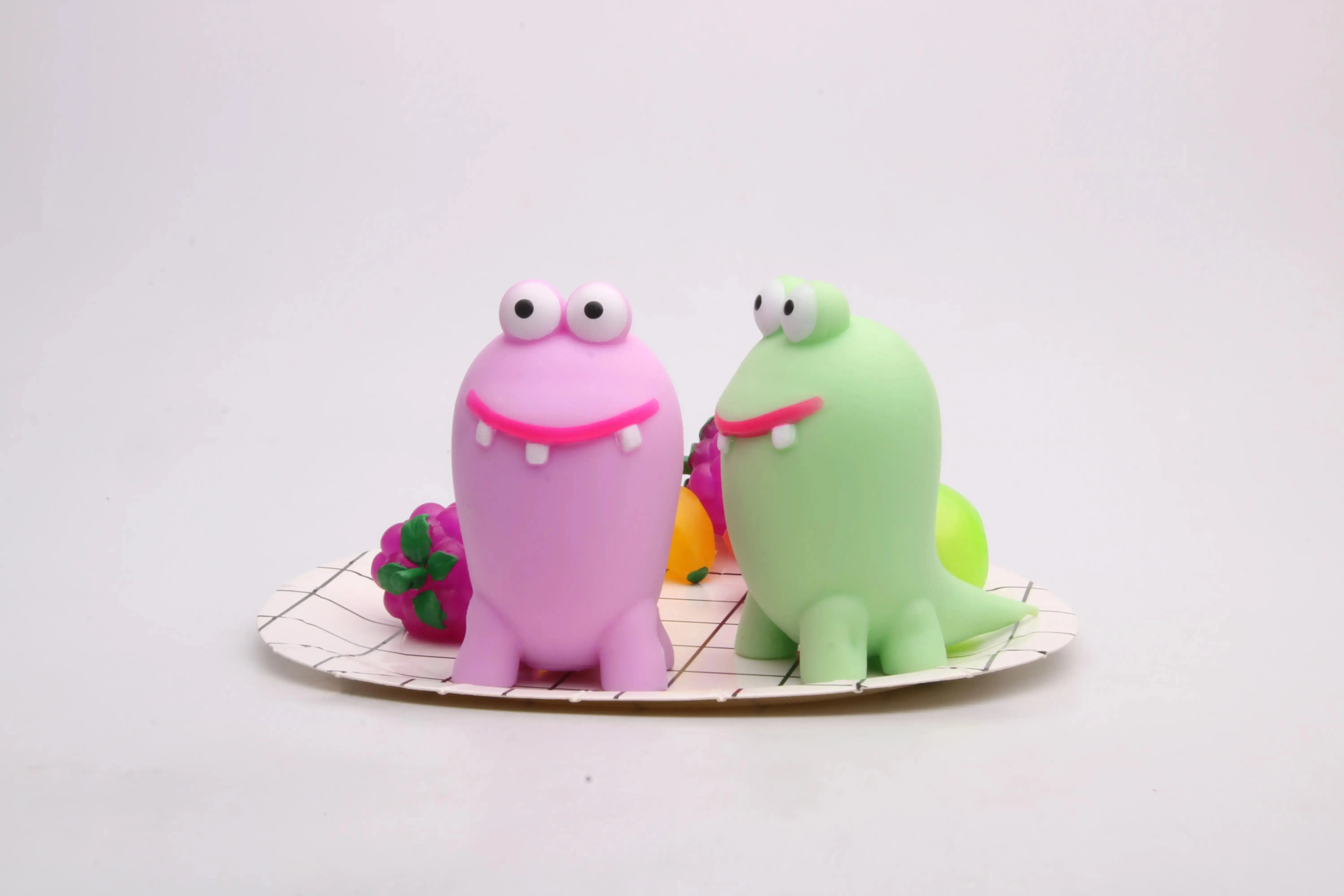 XTQ Stress Ball Factory Outlet Anti-pressure  Fidget Toy Customize Squishy Flashing Buck Teeth Monster for Kids