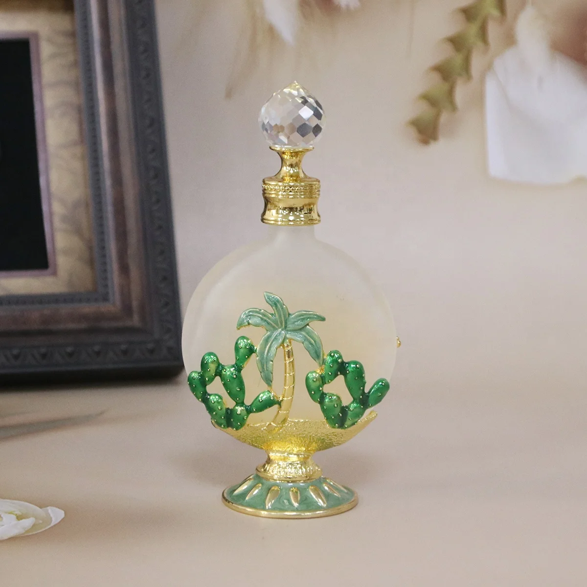 30ml Arab Dubai Patented Falcon Eagle Camel Metal Perfume Bottle Essential Oil Refillable Frosted Attar Bottles Wholesales#30225