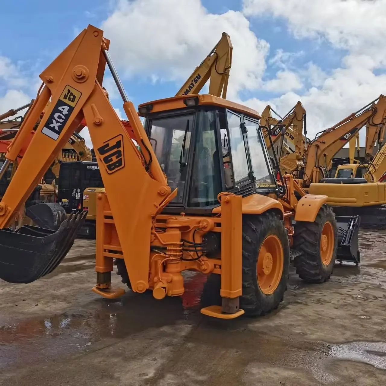 Used Backhoe Loader JCB4CX Made In England With Good Condition And Lower Wokring Hours For Sale