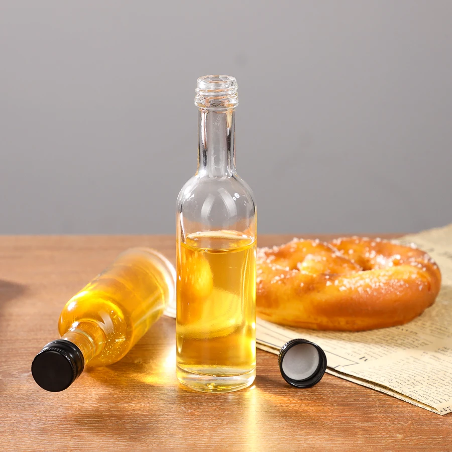 50ml 100ml mini whisky vodka glass wine bottle portable round shoulder clear long neck small spirits bottle with screw cap