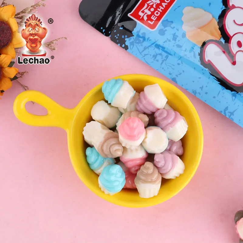 Factory wholesale cartoon gummy candy sweet 3d 4d cupcake cakes shape halal gummy mix fruit candy