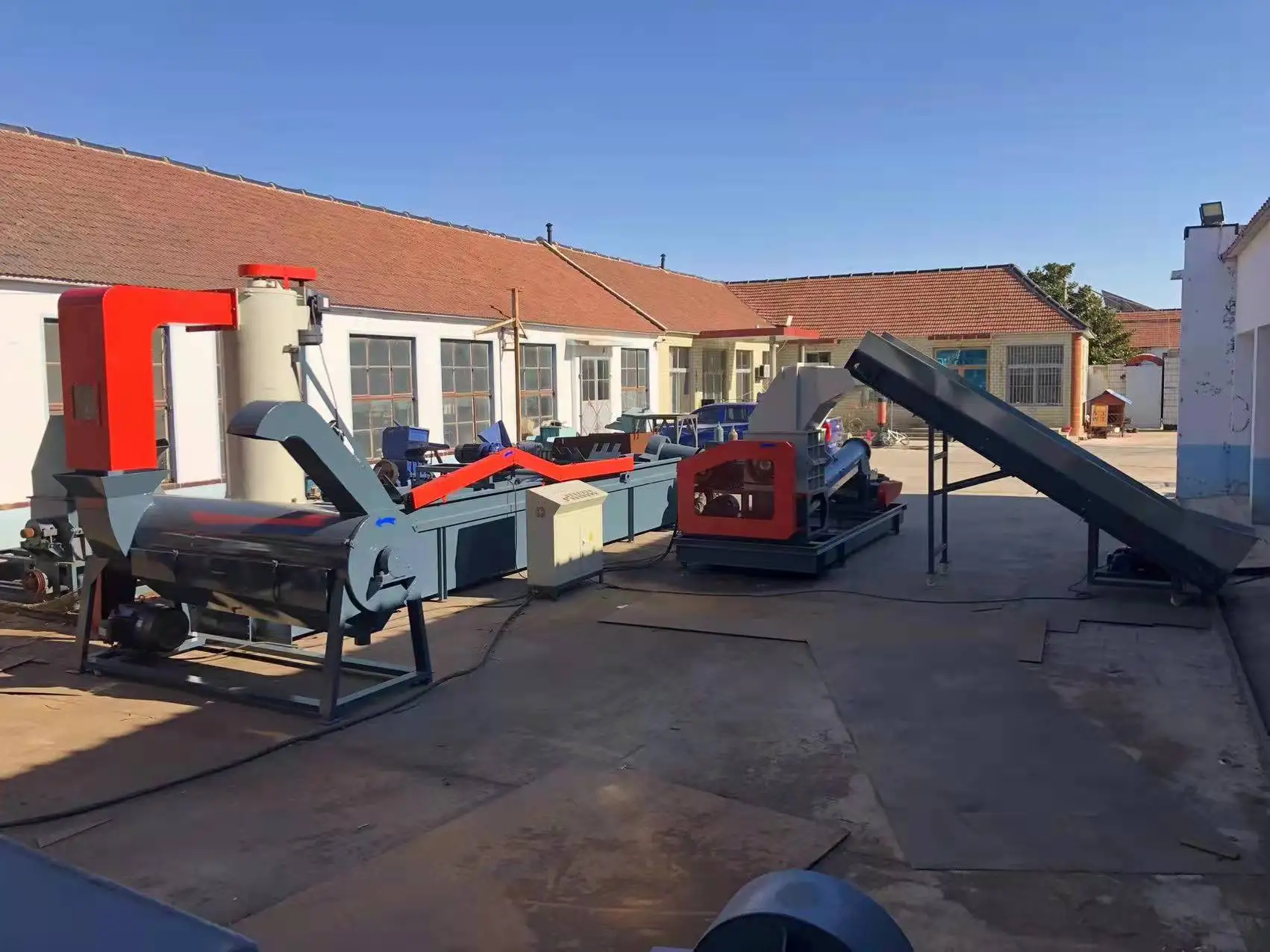 Plastic Hdpe Pet Bottle Flakes Crushing Recycling Washing Plant Equipment Machine Line Price