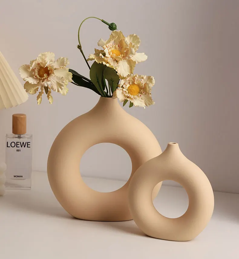 Nordic Style Wedding Porcelain Donut Decorative Ceramic Vases for Home Decor