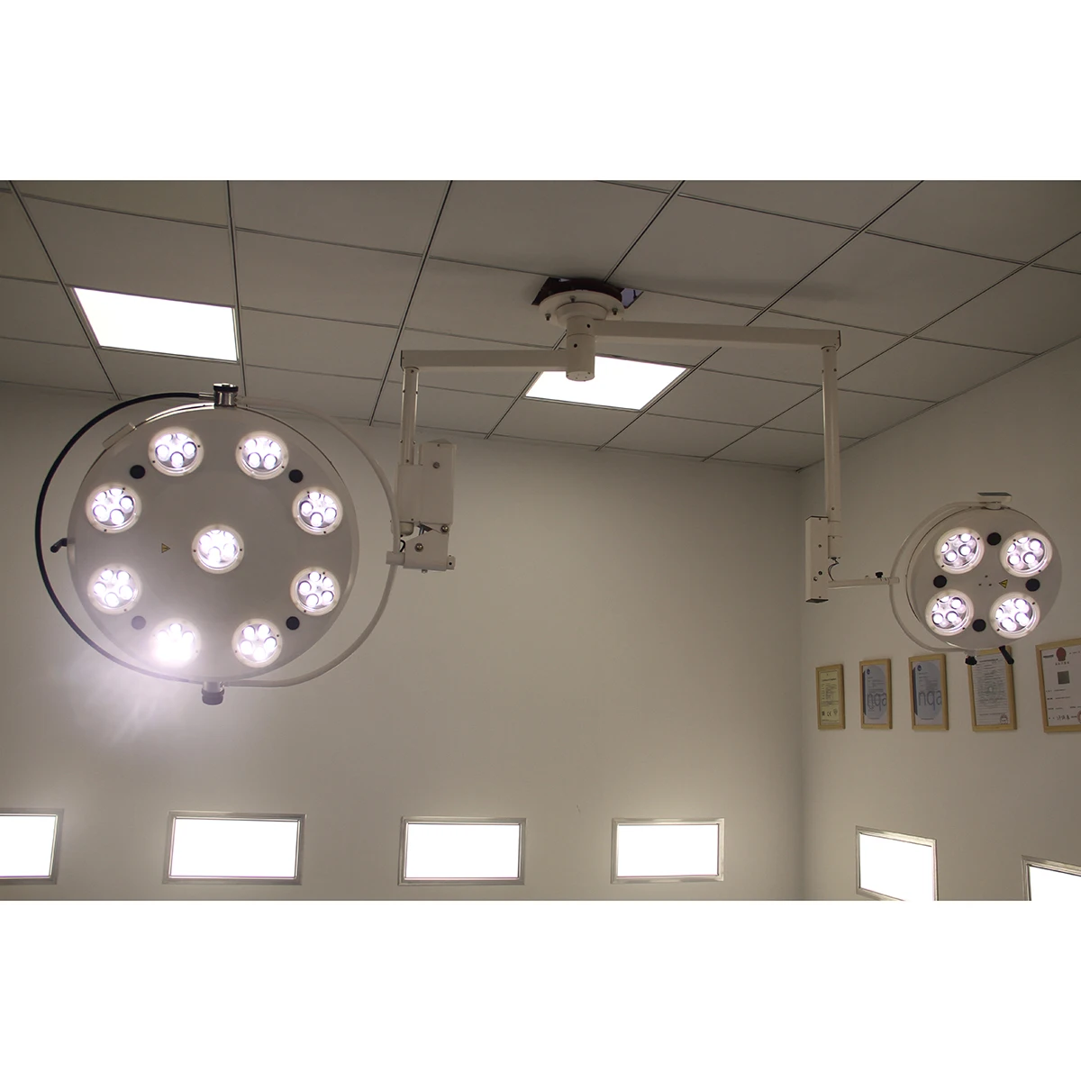 Hanging surgical led lighting module light