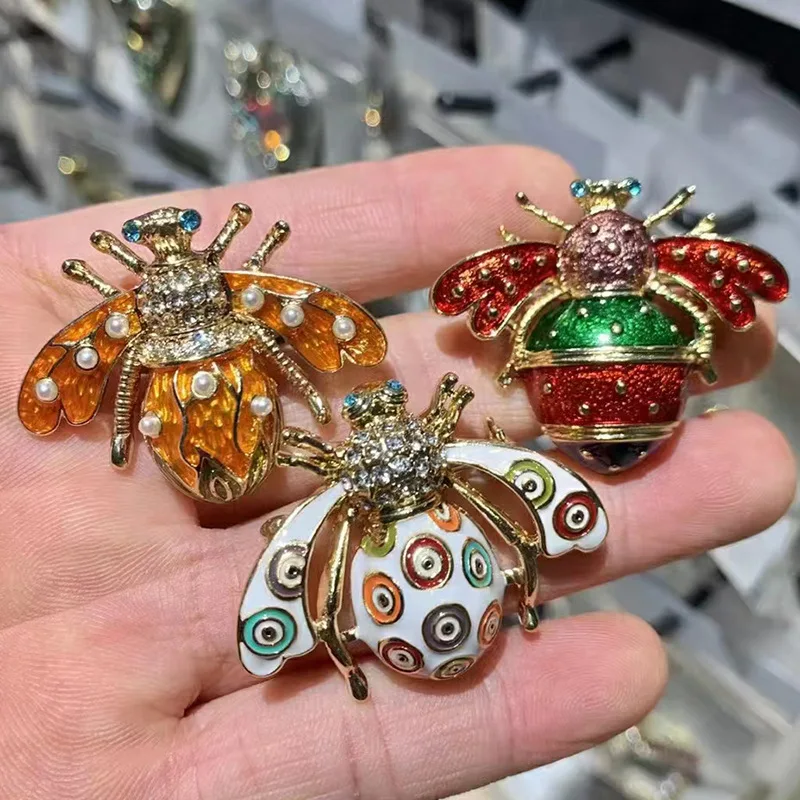 JAENONES Customize Vintage Cute Honeybee Animal Brooches Pin Colorful Rhinestones Corsages Scarf Clips Bee Brooch For Women