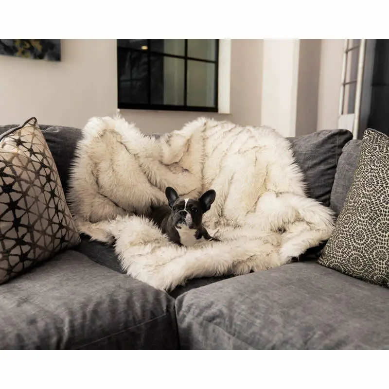 High Quality Soft And Fluffy pet Blanket Warm Comfortable Faux Suede Sherpa Custom Dog Blankets For Cat Dog Teddy