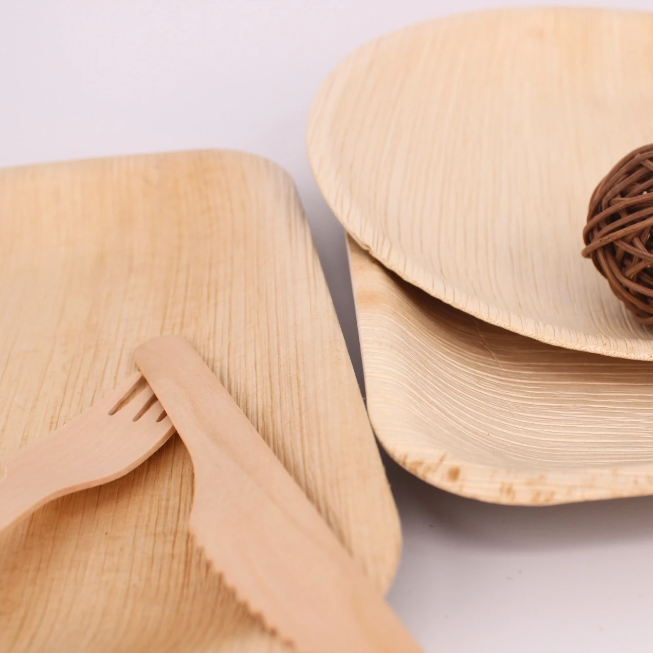 Disposable natural areca palm leaf plate bowl tray and banana leaf plates cutlery palm leaf tableware